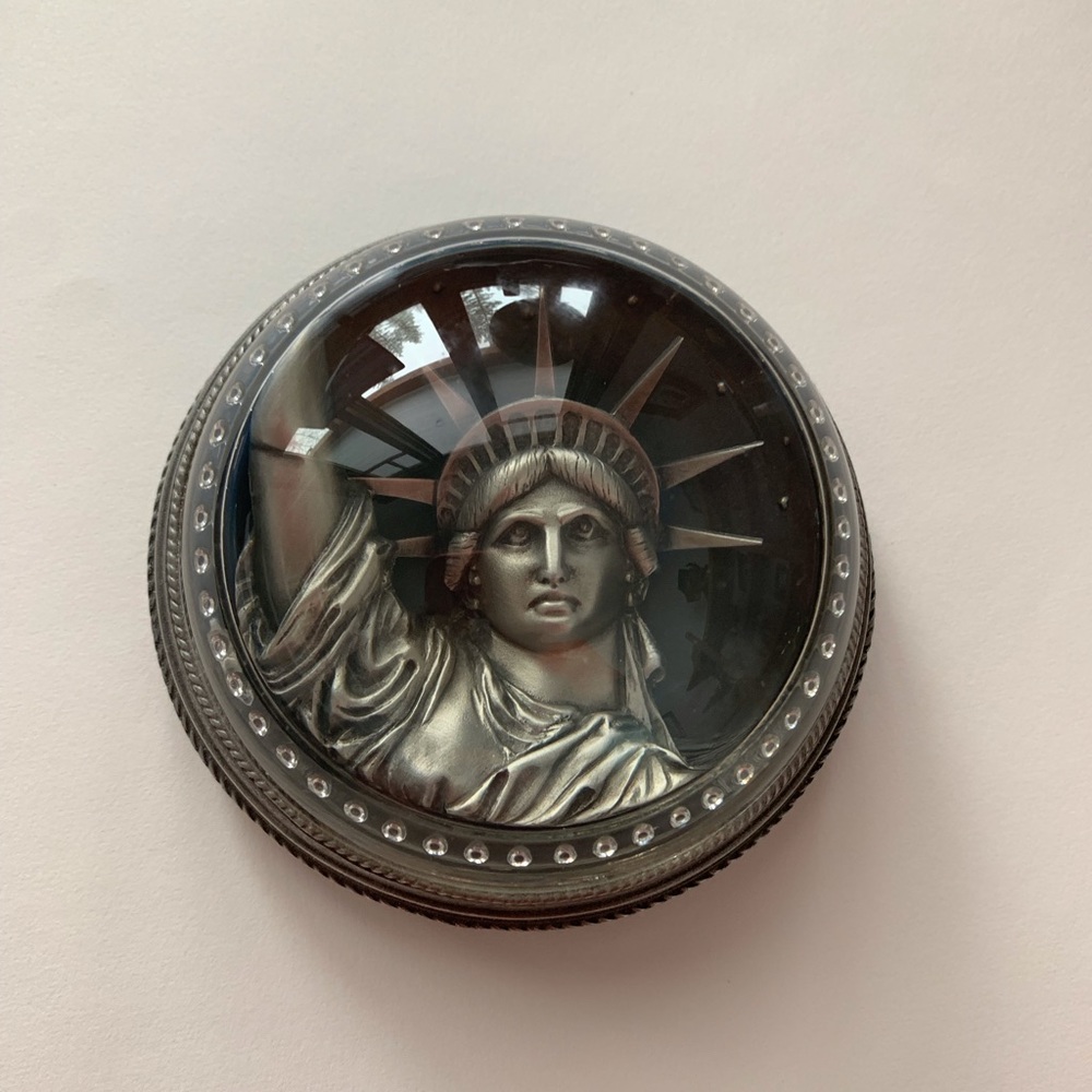 The Statue of Liberty New York Glass and Pewter Paperweight